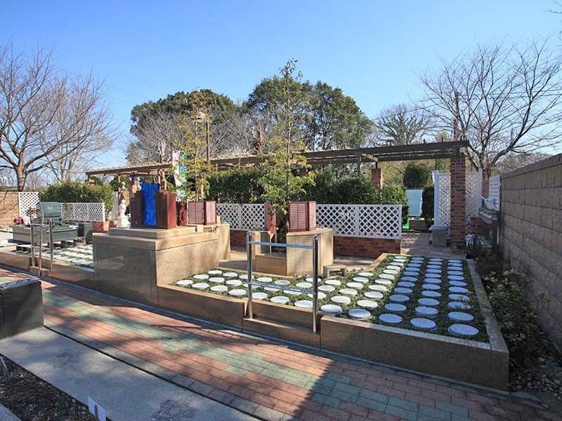 野田さくら霊園　明るい雰囲気の樹木葬