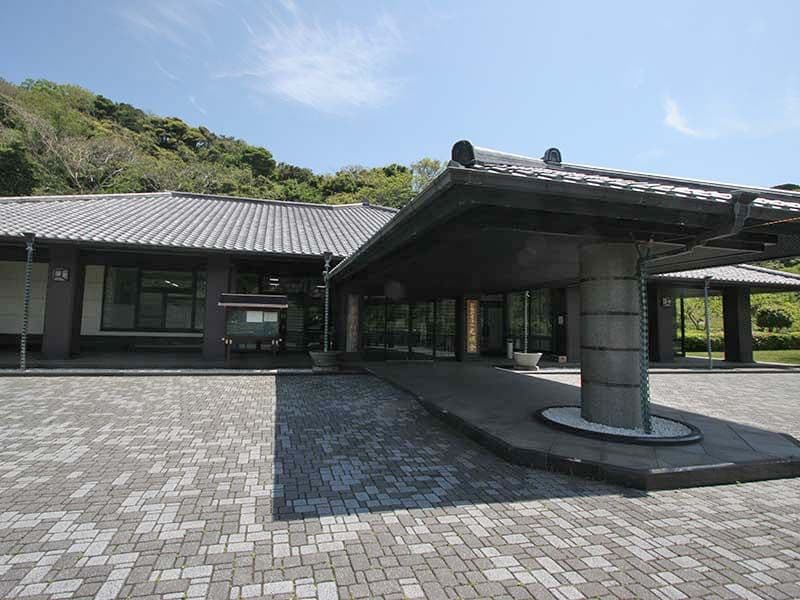 三浦霊園　売店入口