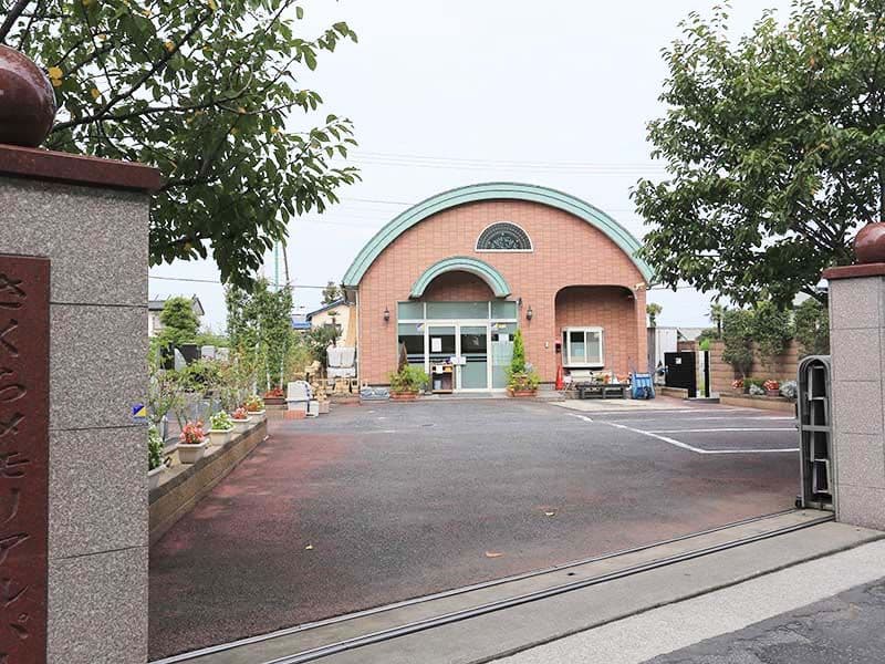さくらメモリアルパーク　園内エントランス