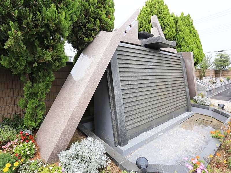 さくらメモリアルパーク　滝のモニュメント
