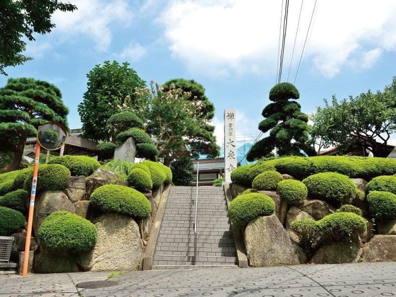 大泉寺墓所　入口