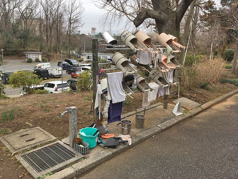 多摩さくら浄苑　充実した水汲み道具