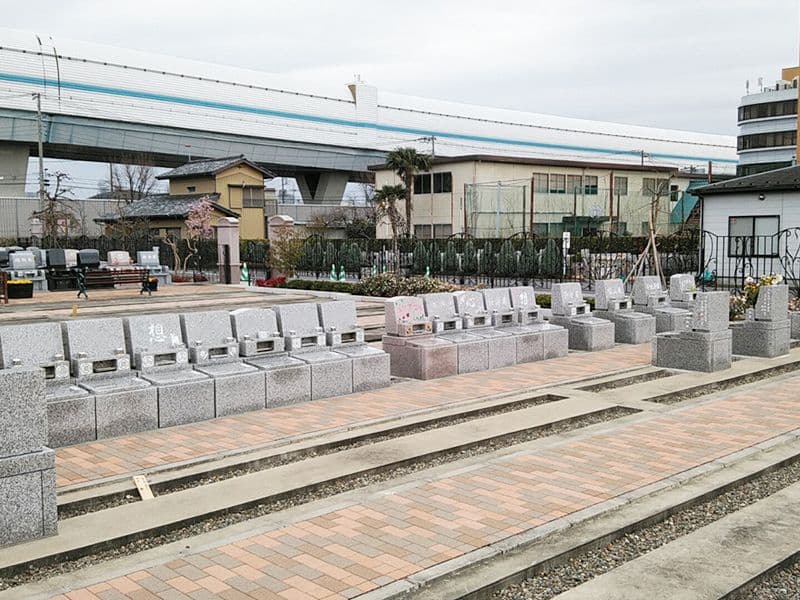 西浦和霊園 櫻聖陵　洋型墓石