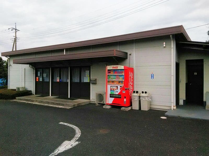 湘南泉霊園　管理施設入口