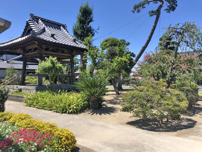 源光寺 のうこつぼ　手入れされた植栽