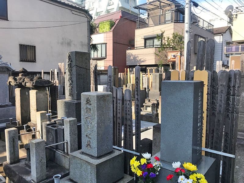 栄古山 香蓮寺