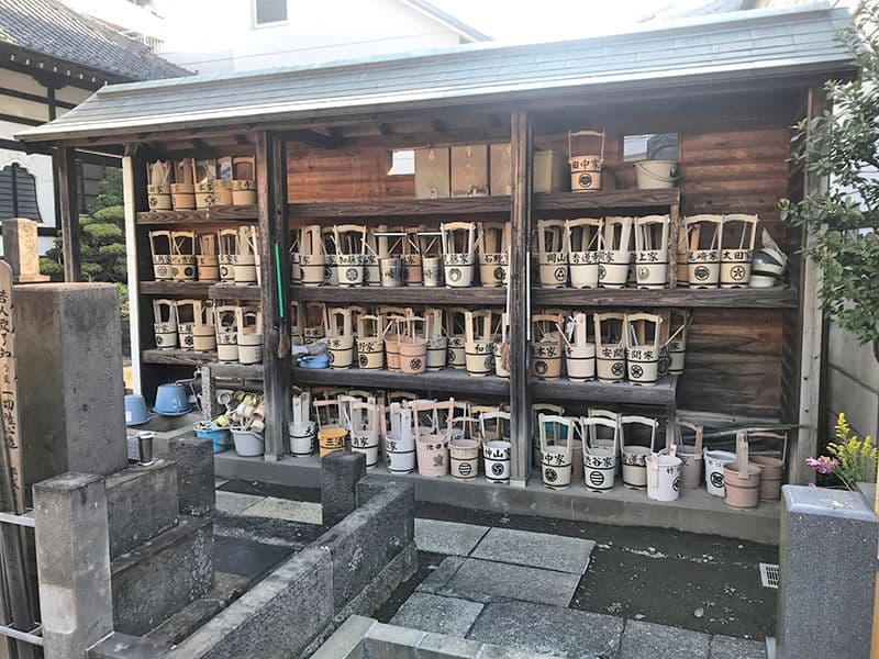 栄古山 香蓮寺