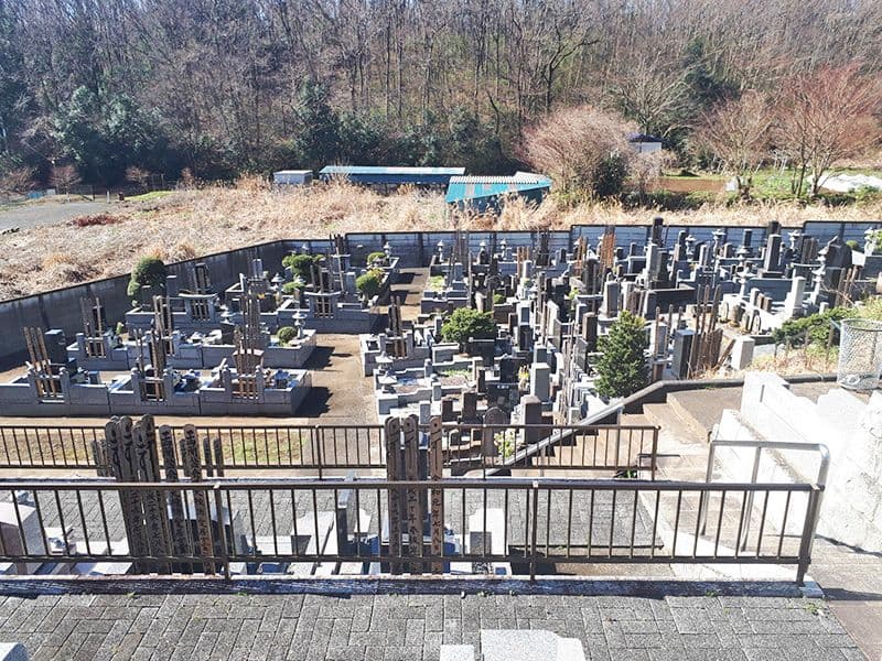 少林寺聖地霊園　自然に囲まれた霊園