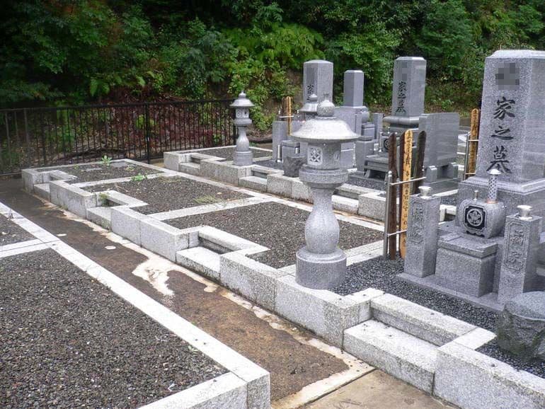 本告寺霊園