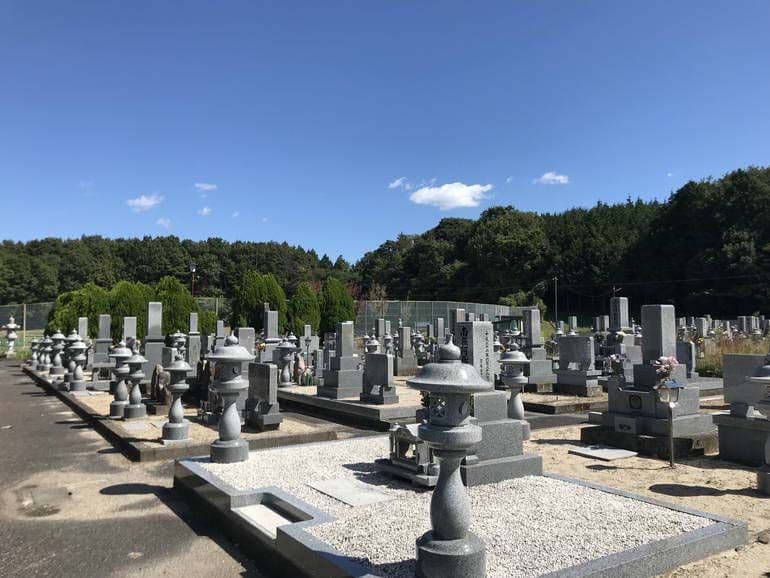 三次市黄幡墓地