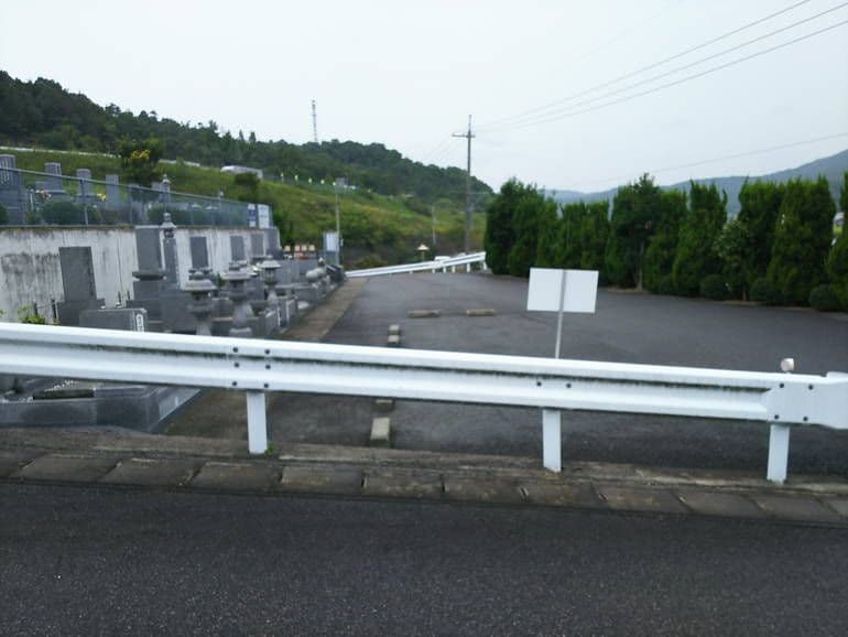 津高レイクサイド墓苑