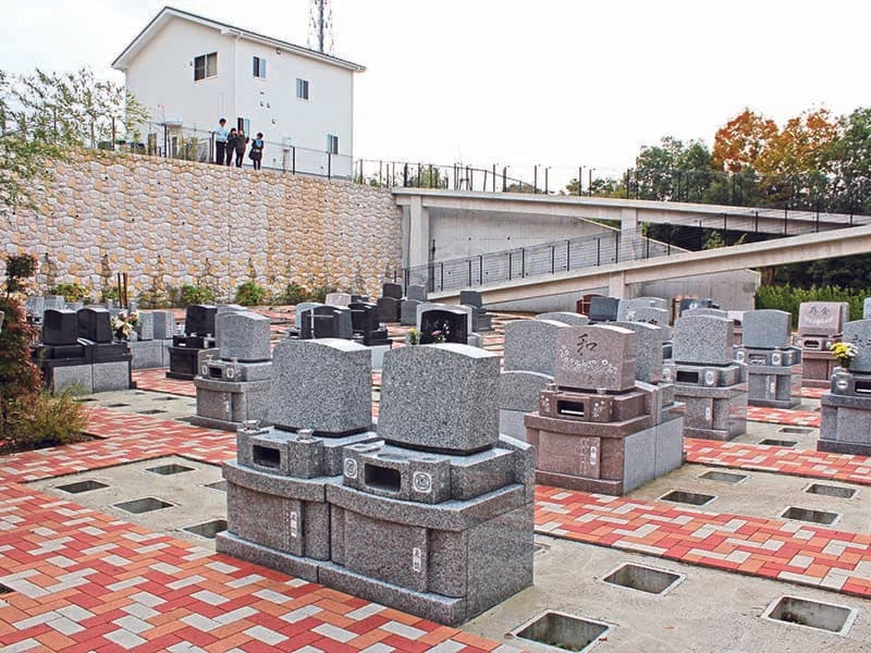 都筑まどか霊園　洋型墓石