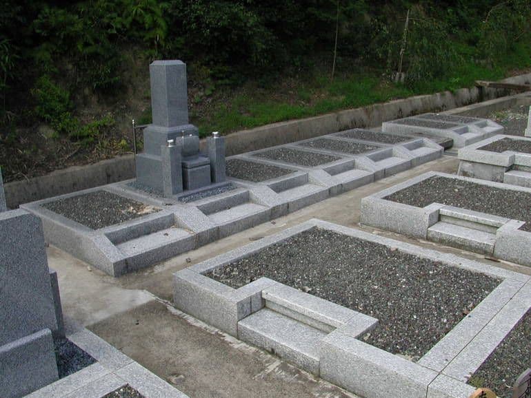 本告寺霊園
