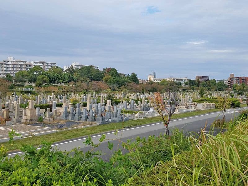 大阪市設 服部霊園