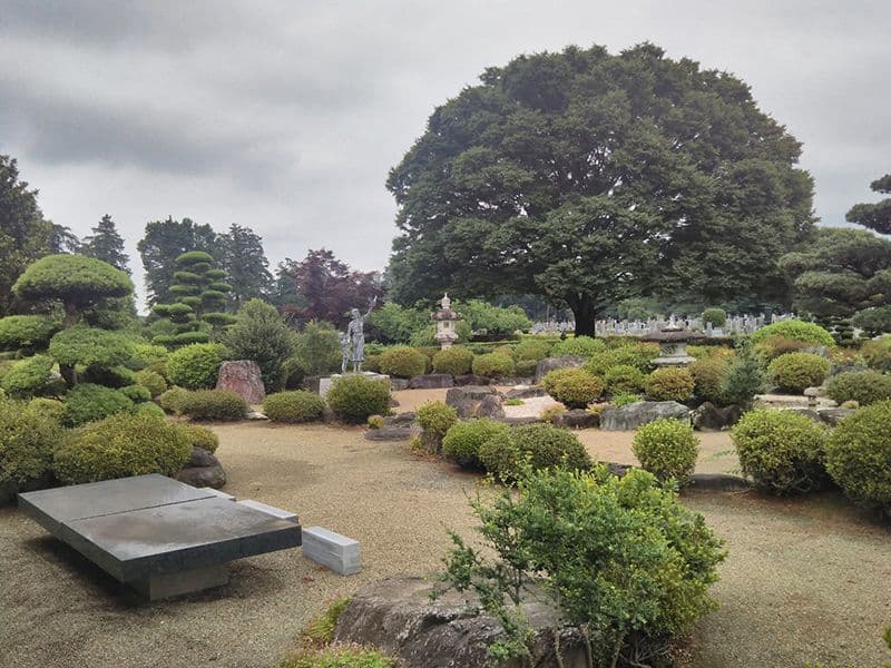 岡部霊園