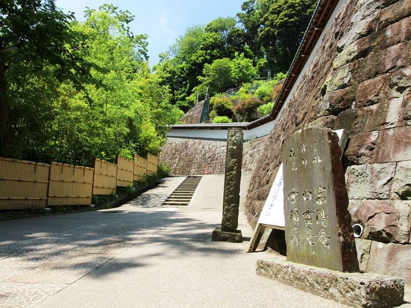 円覚寺白雲庵墓苑