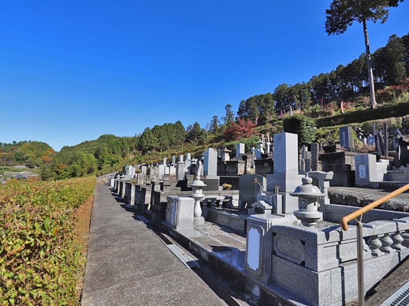 大忠院墓地