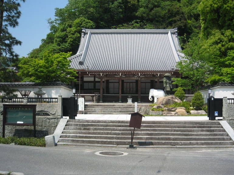 竹原さくら野墓苑