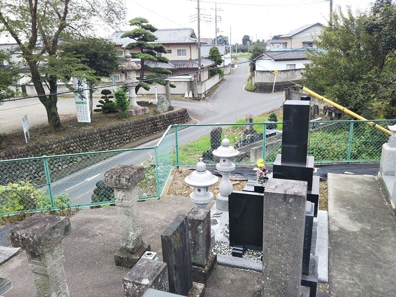 吉岡墓苑
