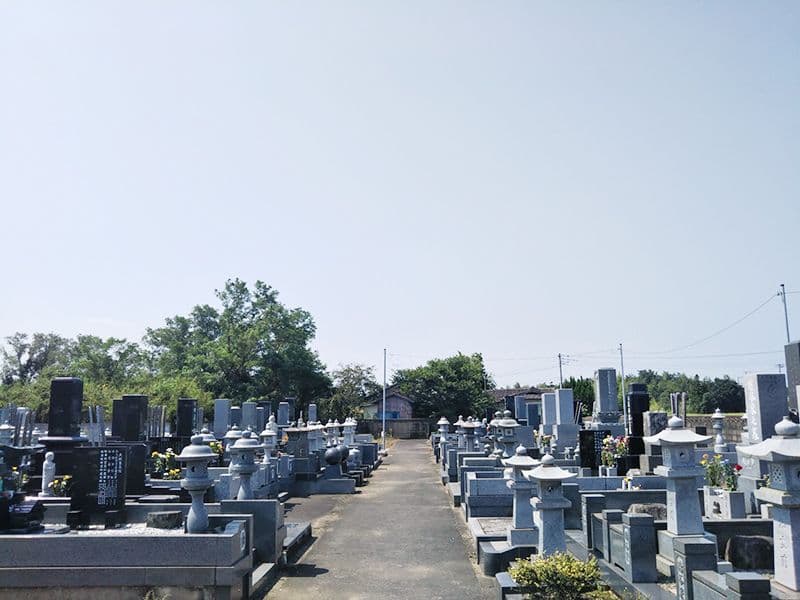 鳴子墓地