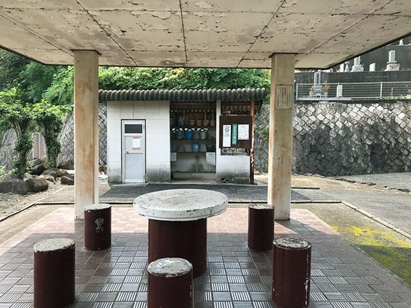 日吉台墓地