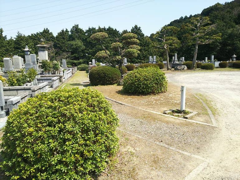 四国中央市営 桃山墓園
