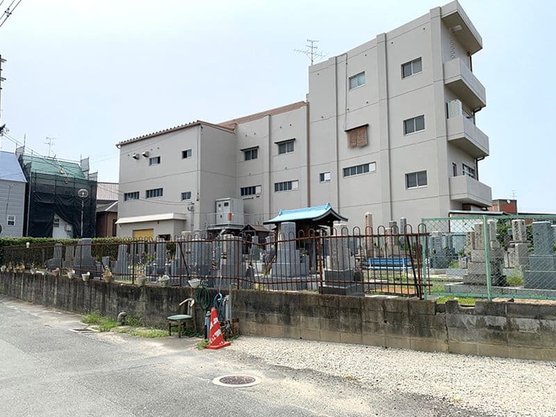 川俣墓地