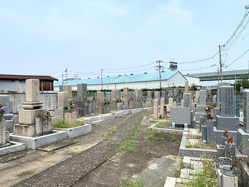川俣墓地