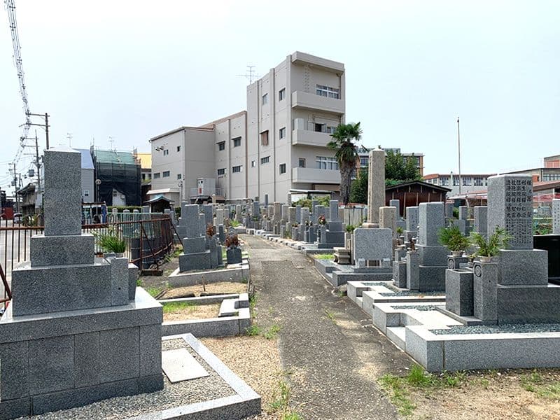 川俣墓地