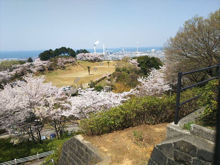 四国中央市営 桃山墓園