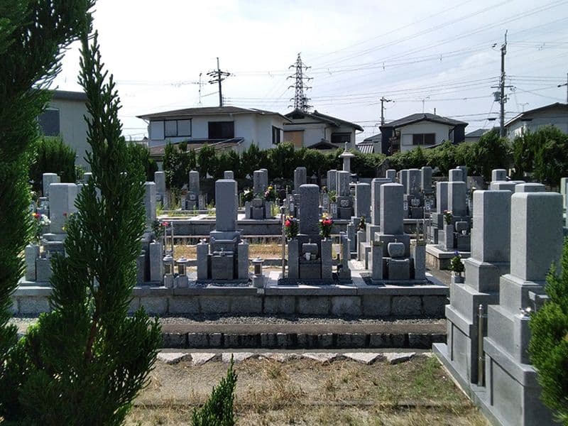 高槻広宣寺墓地