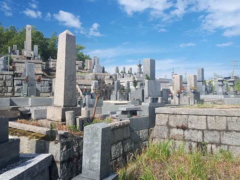 内田町墓地