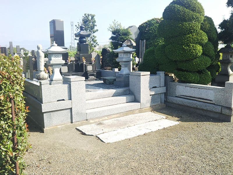 伊勢崎宗高町墓地