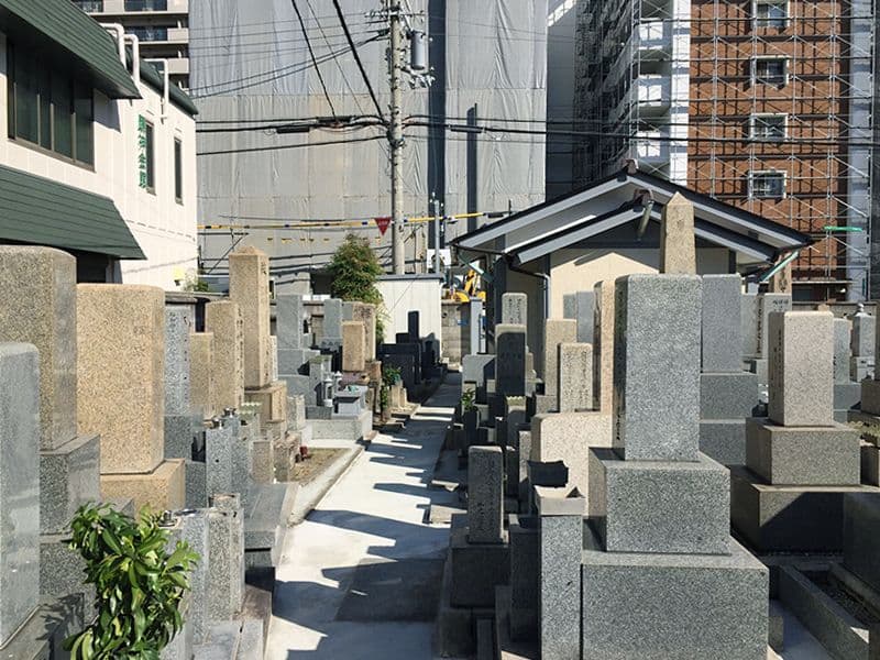 三国本町墓地