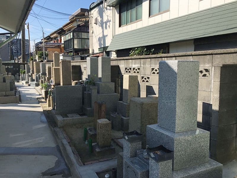 三国本町墓地