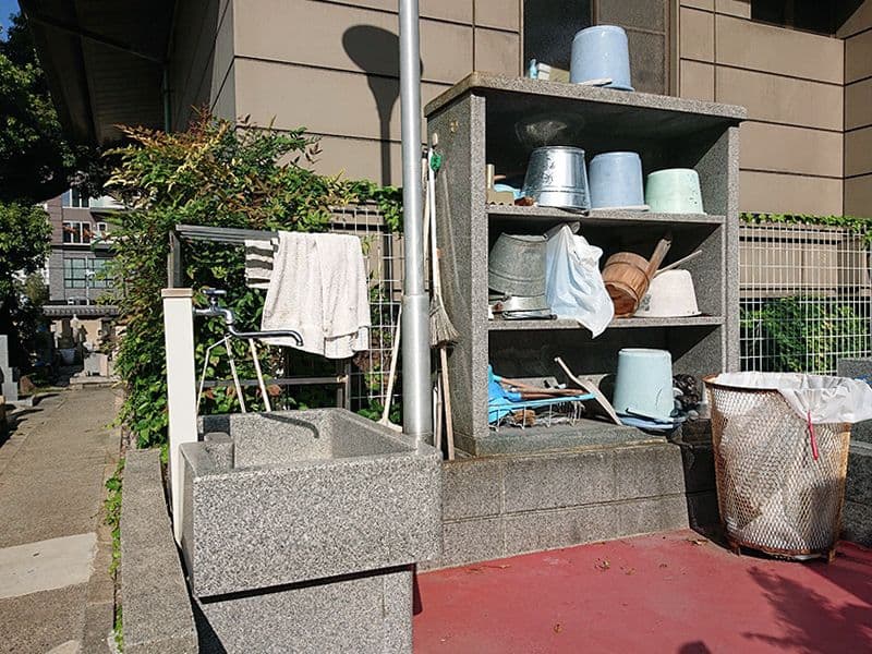 源聖寺墓地