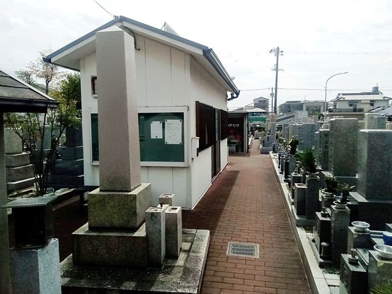 矢田富田墓地