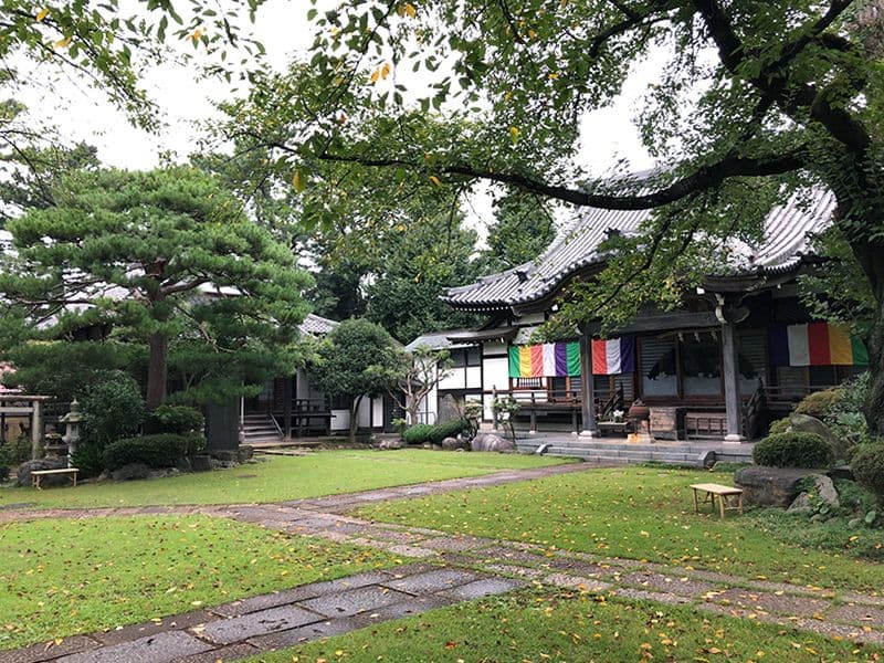 蓮華寺