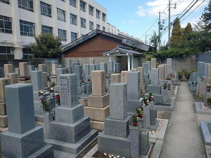 別所墓地