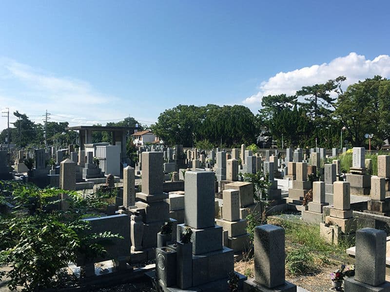 南昌寺境内墓地
