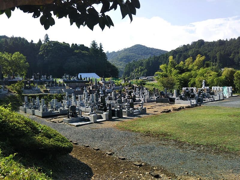 報恩寺墓地
