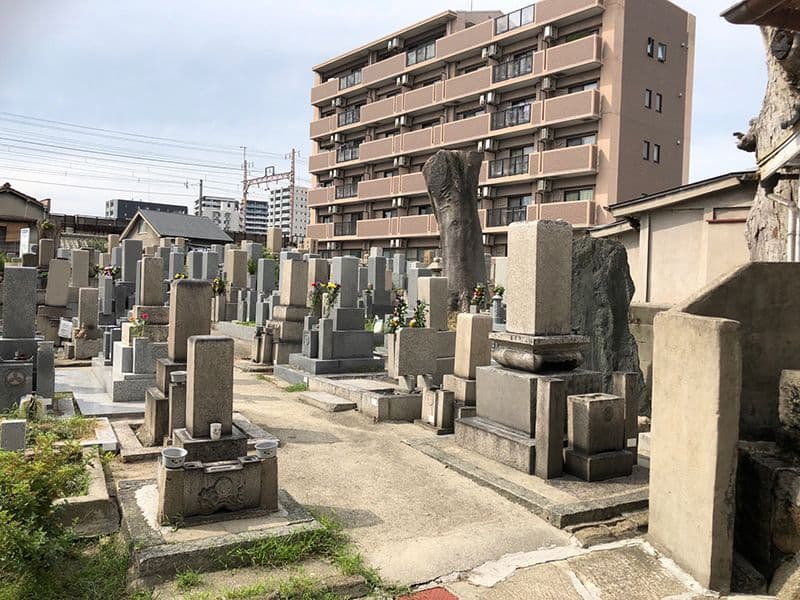 桑津墓地