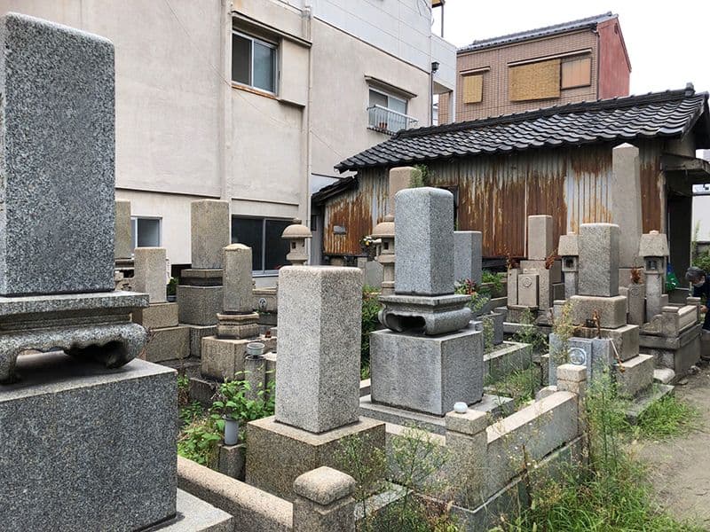 中道墓地