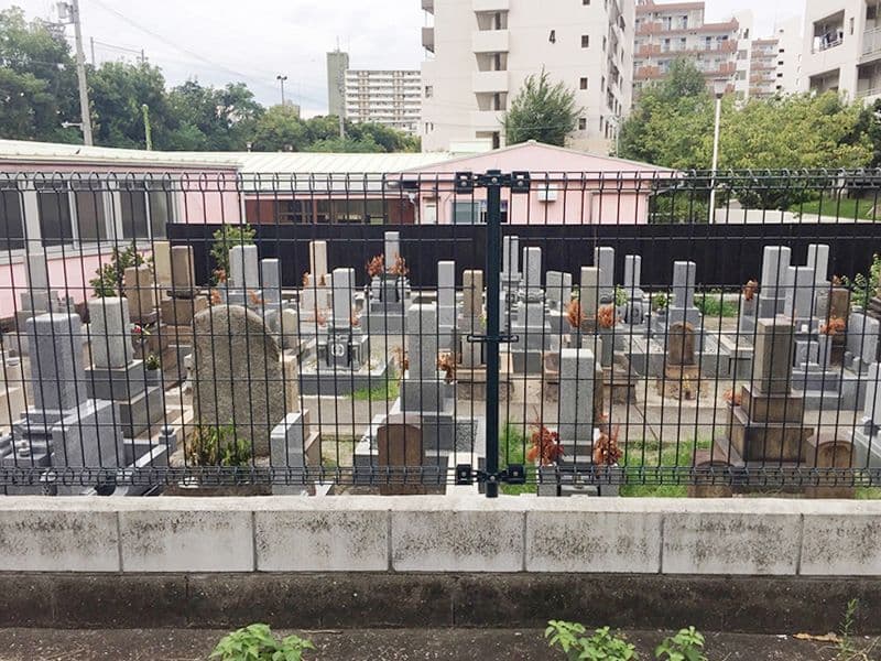出来島墓地