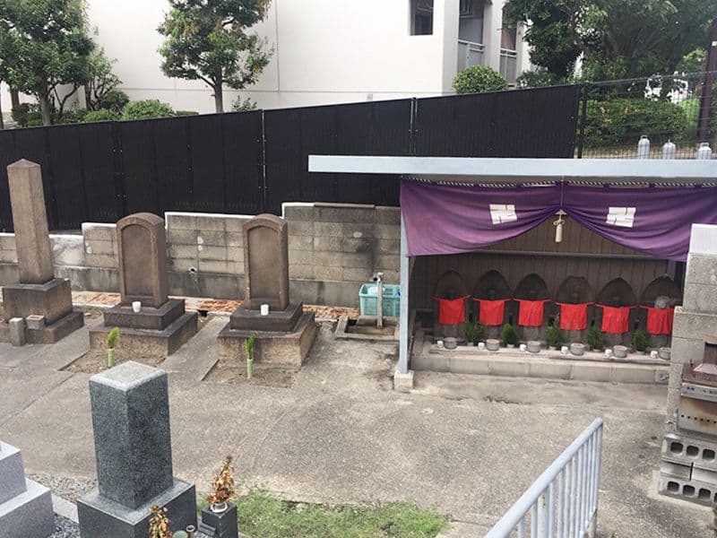 出来島墓地