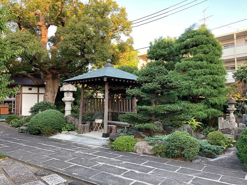 泉福寺墓苑