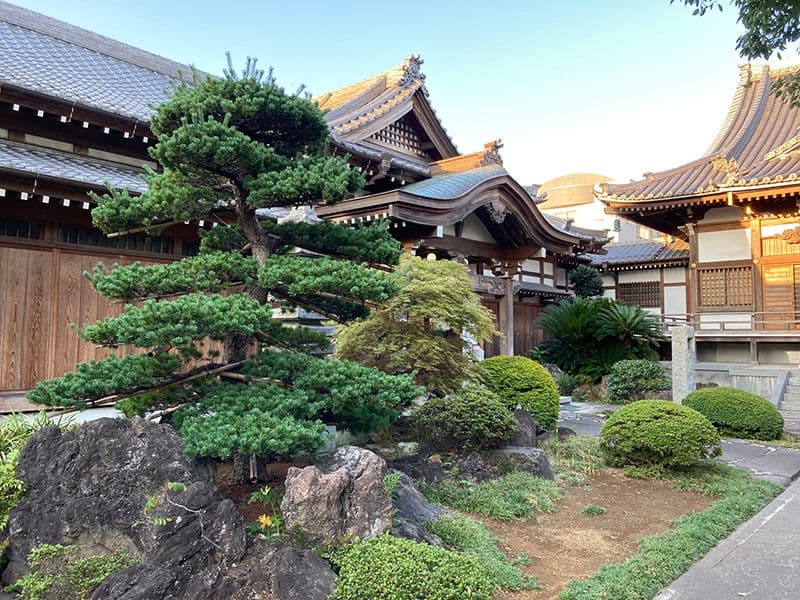泉福寺墓苑