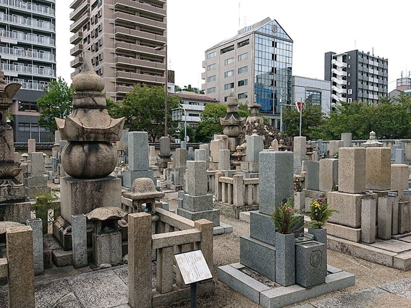 鳳林寺境内墓地
