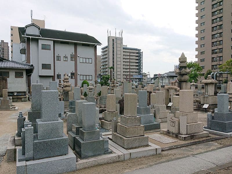 鳳林寺境内墓地