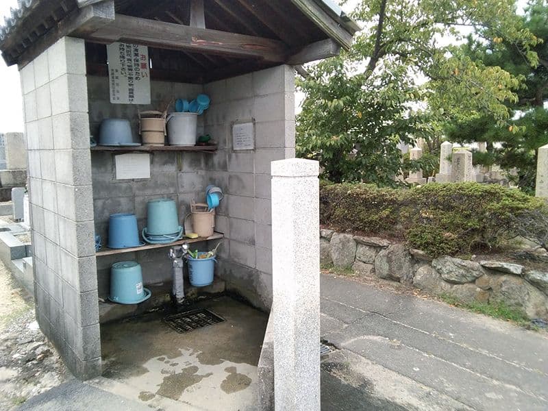 唐崎靖国共同墓地
